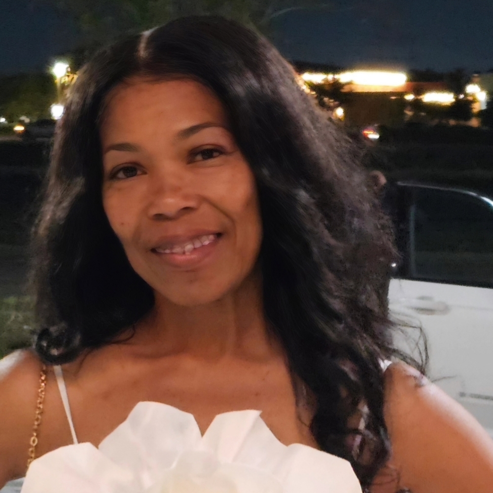 Meet your Posher, Angela